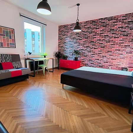 Big Stay - 4 Bedroom, 2 Bathroom Central Apartment With Ac Bratislava Exteriér fotografie