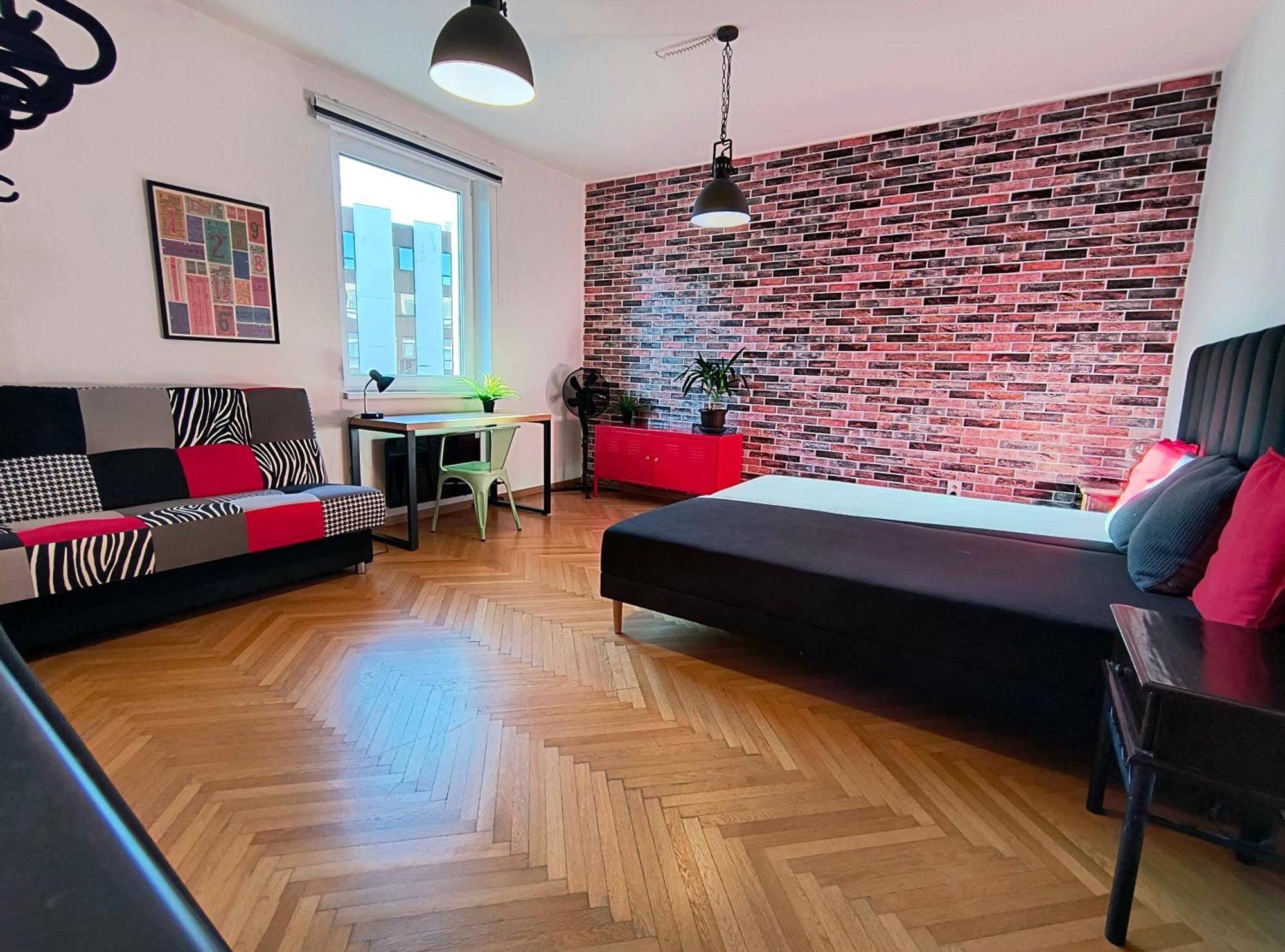 Big Stay - 4 Bedroom, 2 Bathroom Central Apartment With Ac Bratislava Exteriér fotografie